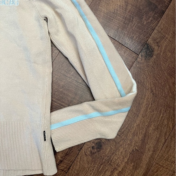 NWT BCBG Max Azria Womens hooded sweater Sz large - Picture 3 of 7